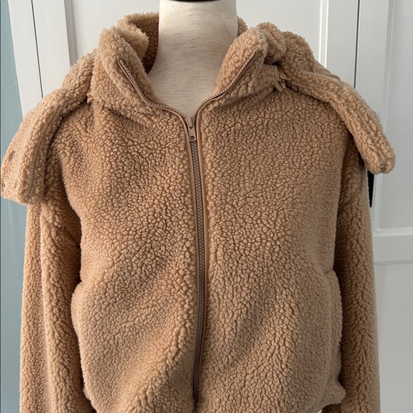 Quince Hooded Sherpa Jacket in Camel - Picture 2 of 12